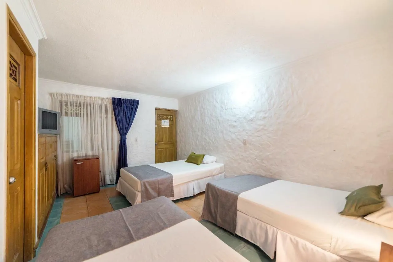 ***  Ayenda 1223 Porton De La 10 Hotel Medellin Colombia